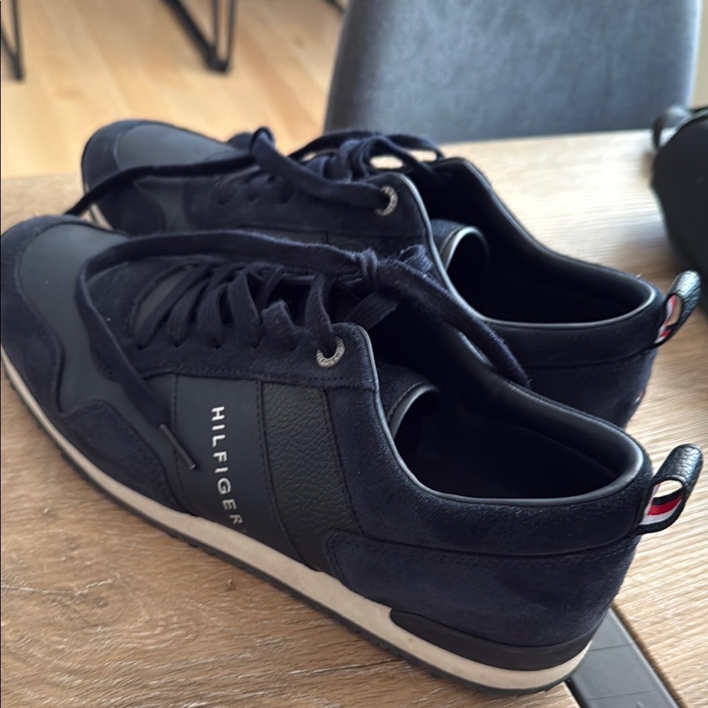Tommy Hilfiger Blue Sneakers for Casual Style